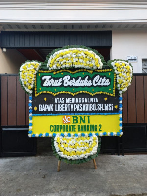 Papan Bunga Duka di Periuk